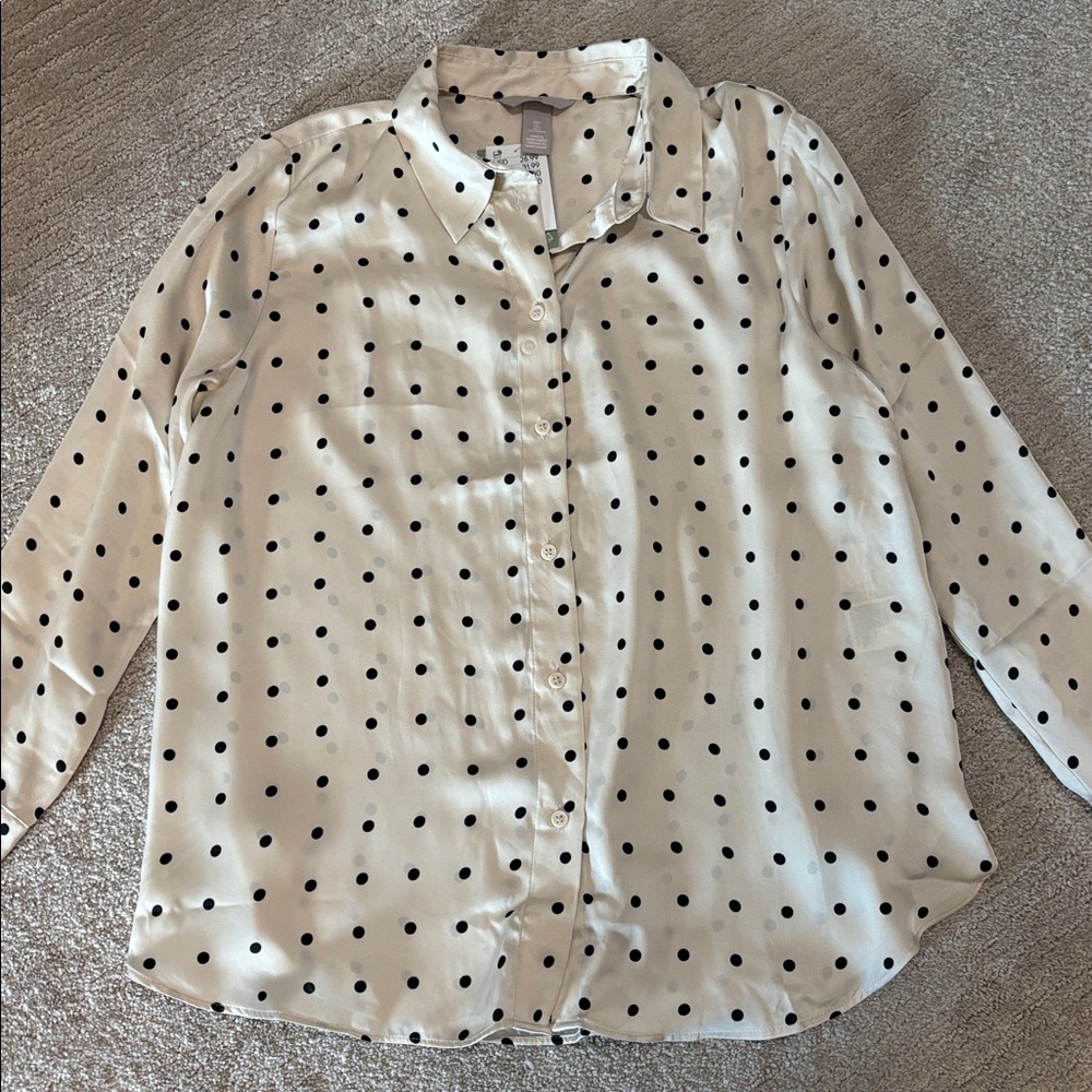 🏷 H & M blouse - Picture 2 of 6